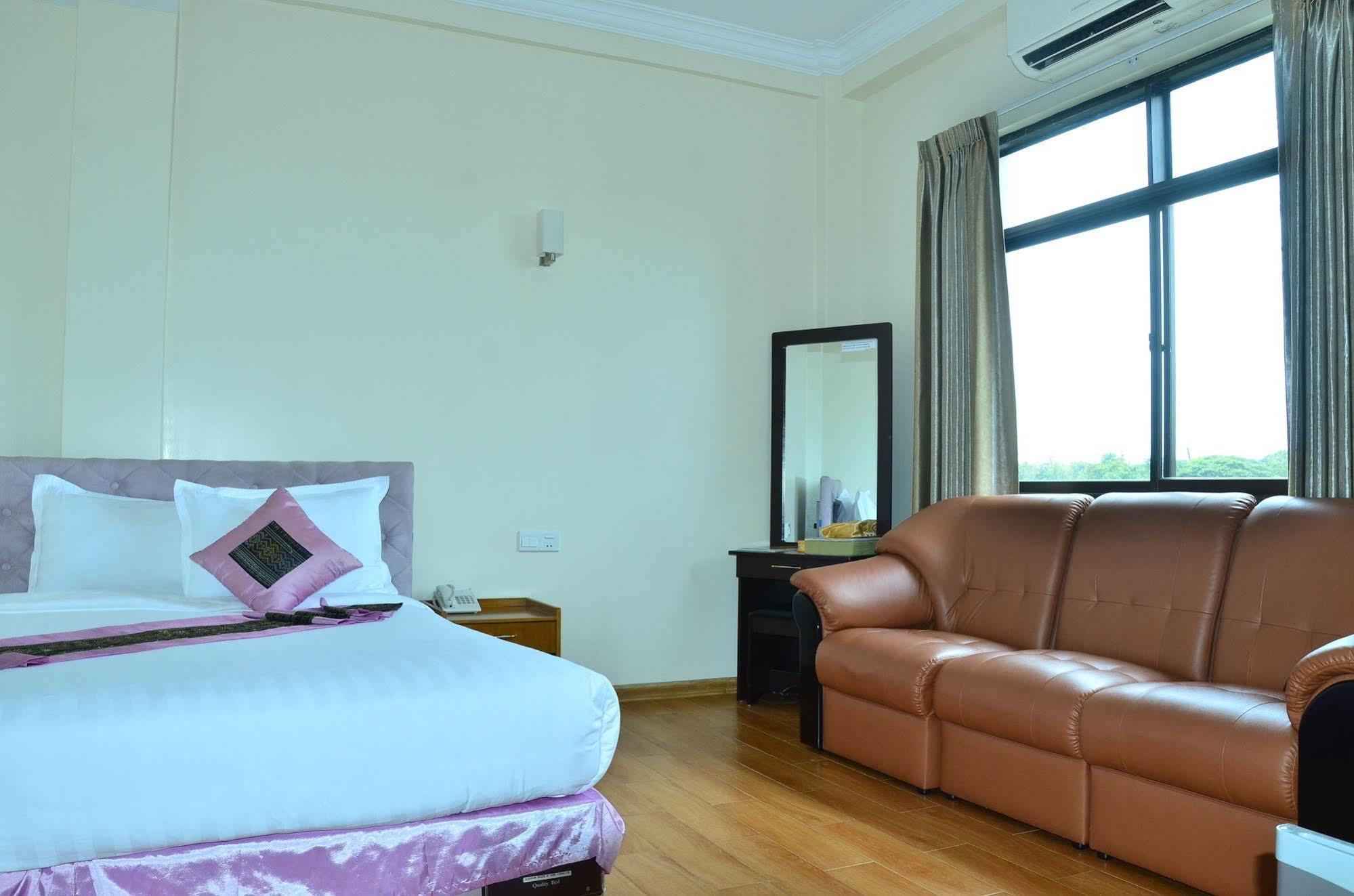Hotel Mindhama Yangon Dış mekan fotoğraf